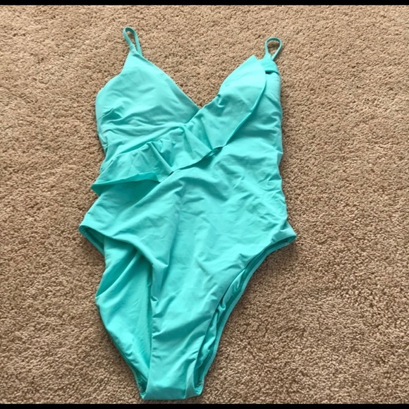 NWT! Trina Turk Size 10 aqua ruffled swimsuit 🏝 - Picture 2 of 6